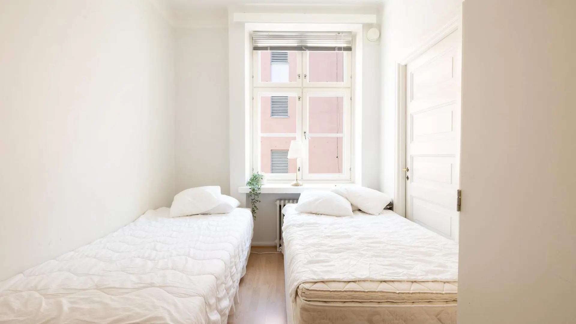 2Ndhomes Bright 2Br Apartment Next To Esplanade Park Helsinky